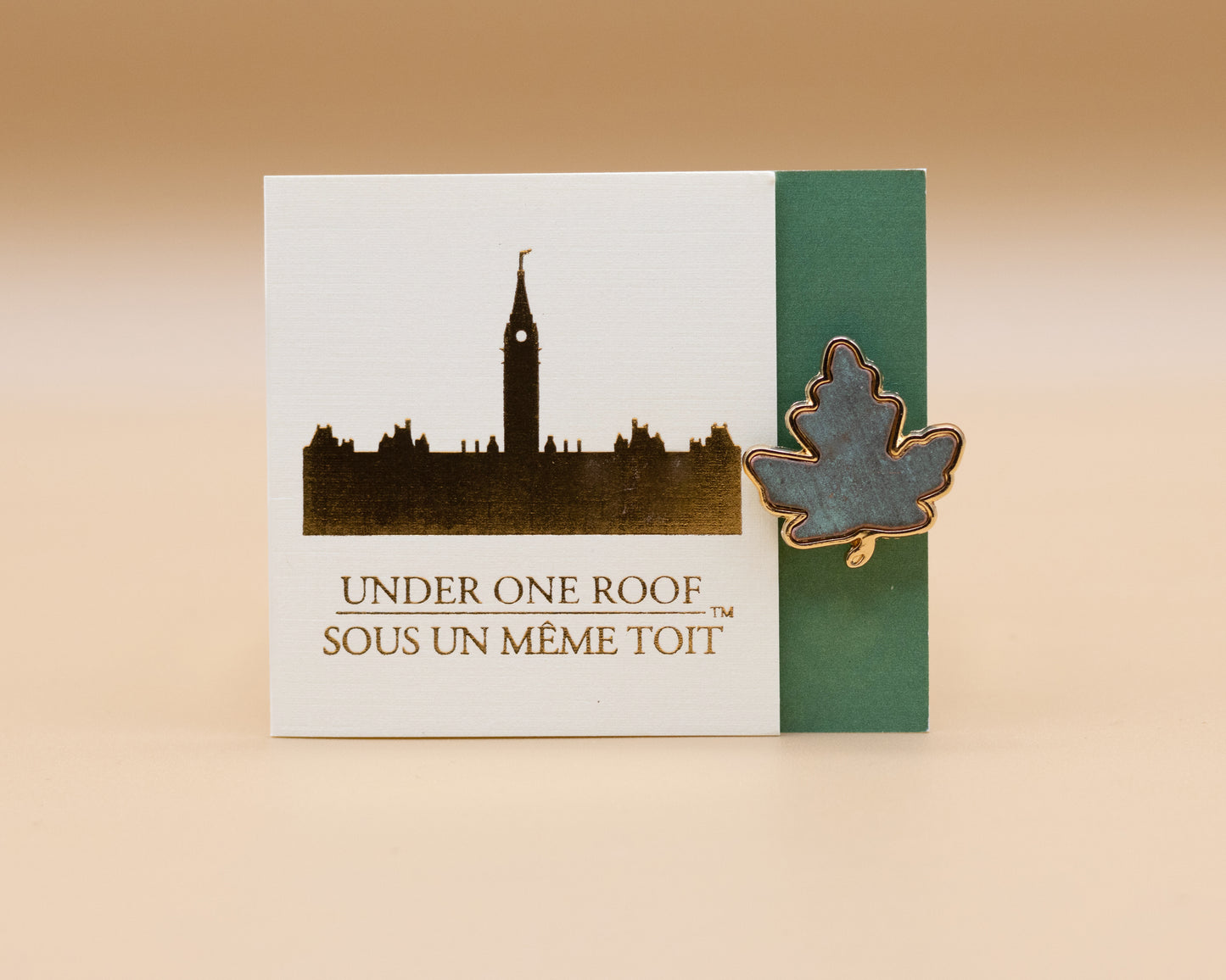 Broche Feuille d'Érable Or